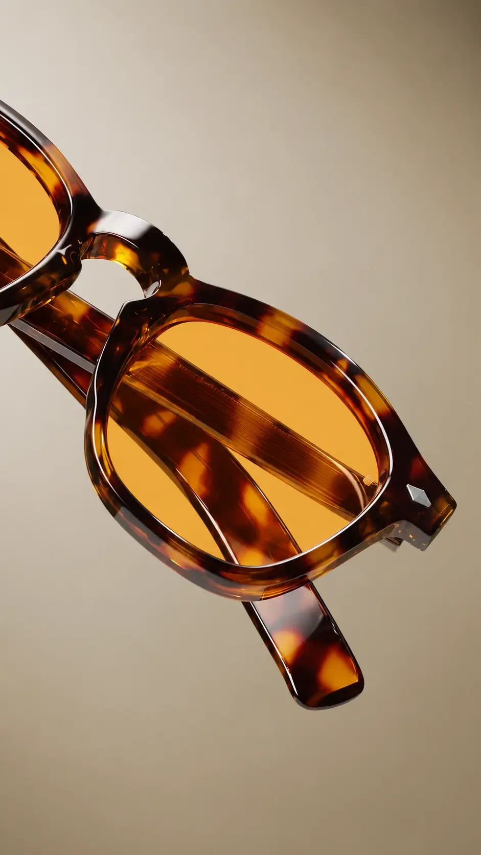 Gafas de sol de carey con lentes ámbar